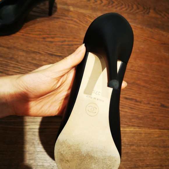 Chanel Camellia Pumps - Picture 9 of 10